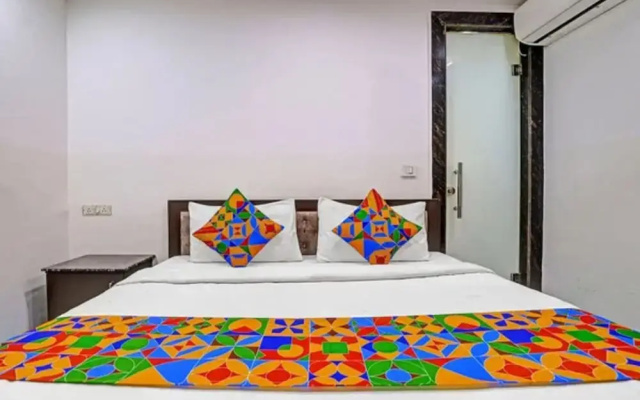 Fabhotel The Royal Inn I