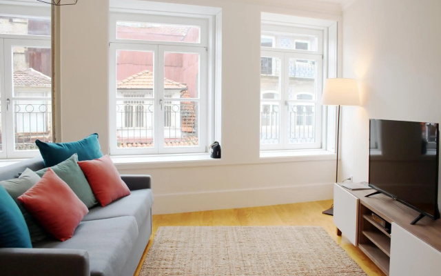 HM - Carlos Alberto Apartment 3