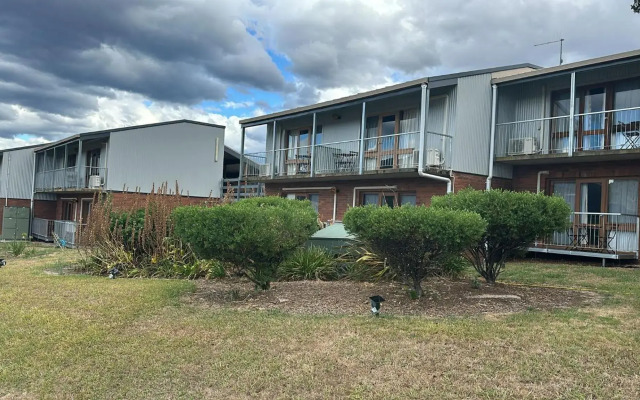 The Birch House - Silver Birches Luxury Accommodation Bright