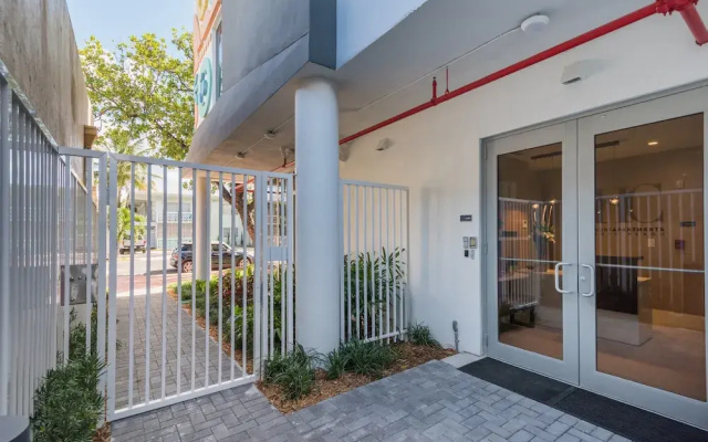 VHC Luxury Apartments 538 Apt #403
