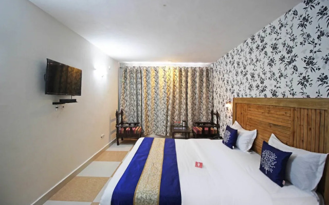 OYO 4945 Abdullah residency