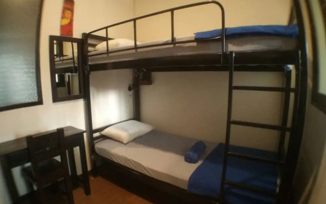 YHA Bangkok Downtown at Station S3 - Hostel