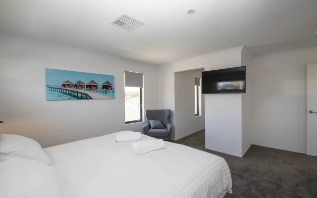 Karrinyup Waters House Rentals