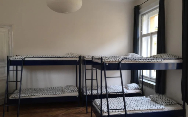 Cosmopole Hostel