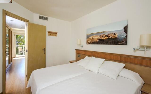 Отель Iberostar Club Cala Barca комната для гостей