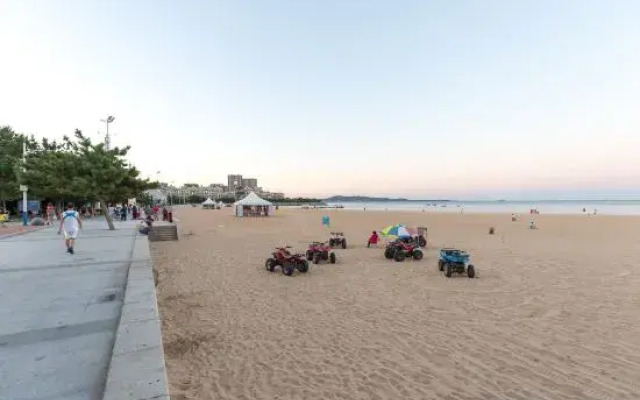 Qingyun Boutique Vacation Apartment (Weihai High-Speed Railway Station Hanlefang)
