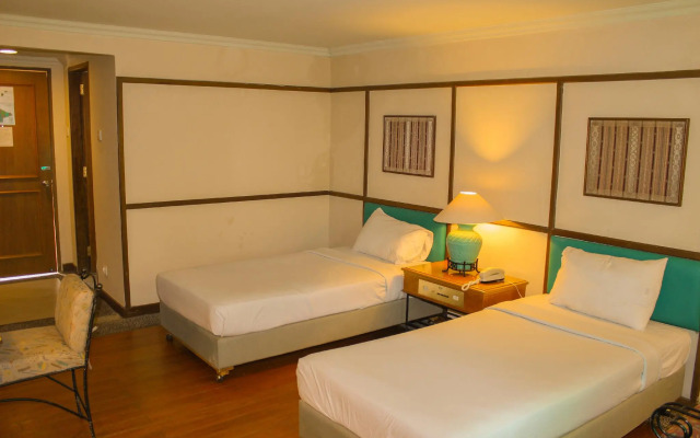 Parkside Nuansa Maninjau Resort