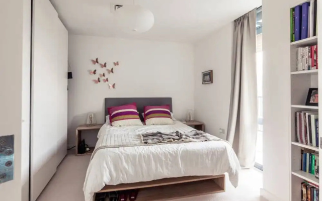 Modern 2 Bedroom Flat in Zone 1