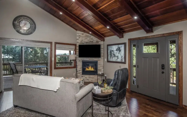 Moon Mountain Escape by Ruidoso Vacation Rentals