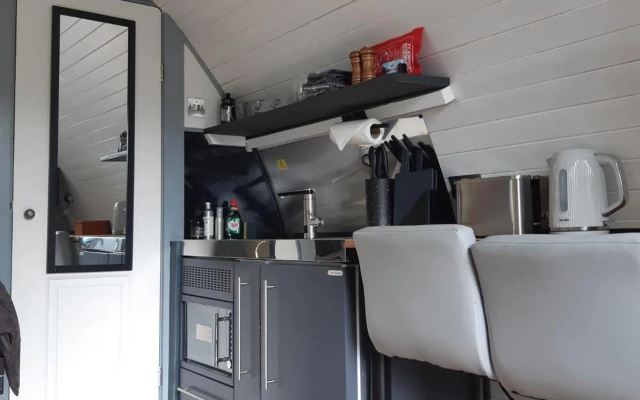 Nevis Pod