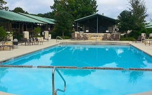 Travelodge Inn & Suites by Wyndham San Antonio Airport