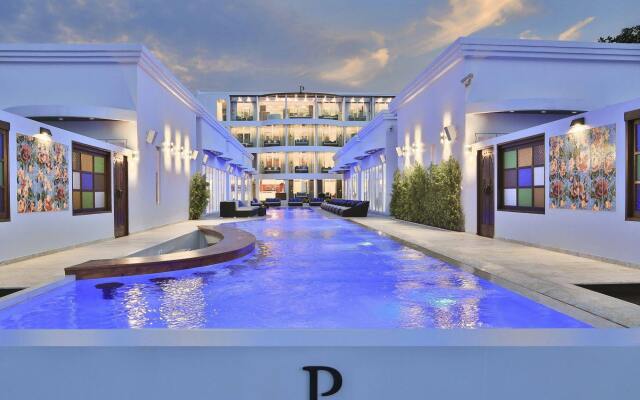 Отель The Privilege Ezra Beach Club Самуи вид на фасад