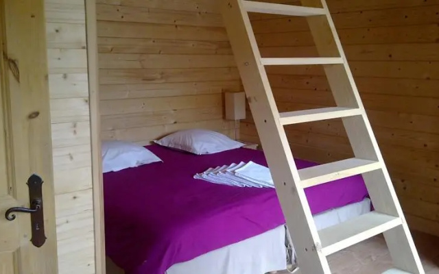 Chambres d’Hôtes et Chalets Gîtes La Croisée des Chemins