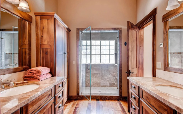 Rustic Timber Lodge