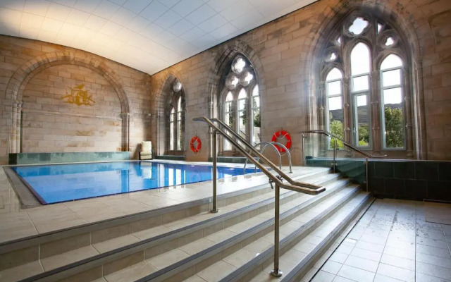 Torr Apartments - Highland Club