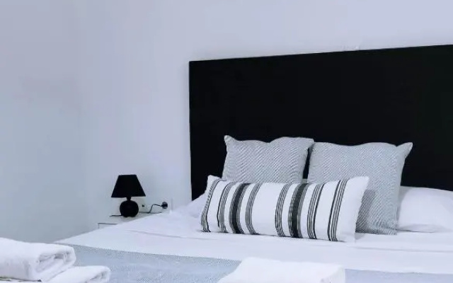 inas 2 bedroom apartment
