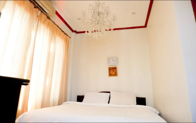 Chaleaunsy Hotel