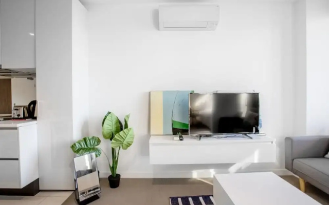 Lovely Home Close To South Cross Designer Apartment