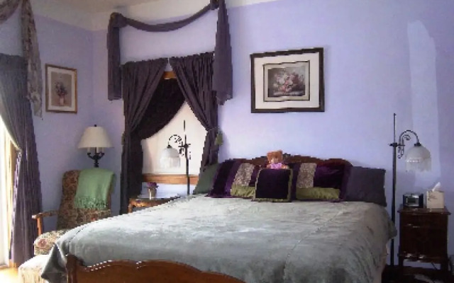 Coppertoppe Inn and Retreat Center