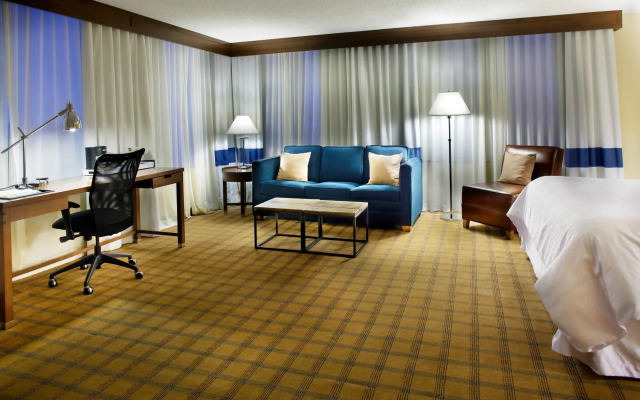 Four Points by Sheraton Huntsville Airport