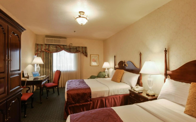 Carlyle Hotel