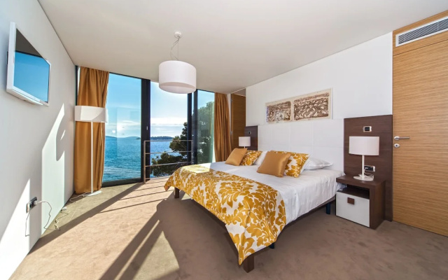 Golden Rays Luxury Villas
