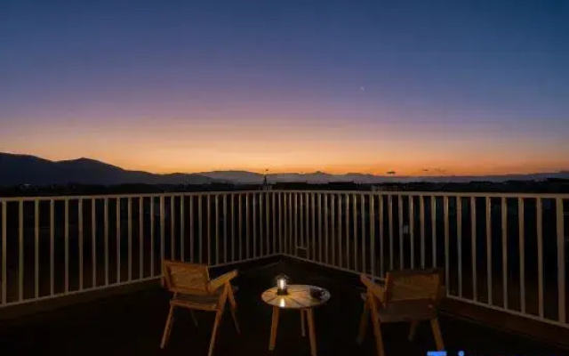 Dali Lakeside Dream Elevator Inn (Erhai Ecological Corridor Branch)