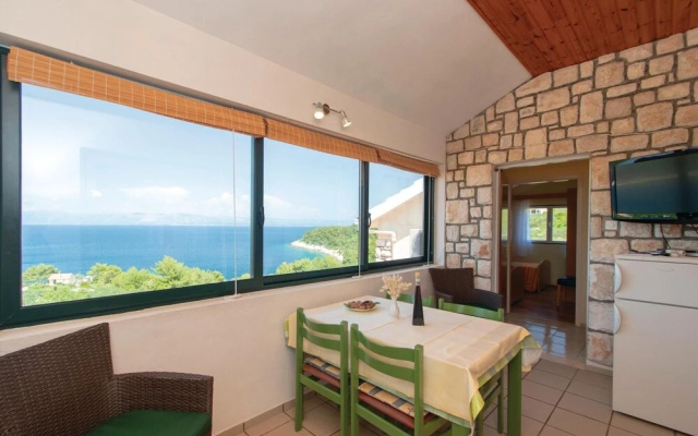 Amazing Home in Tankaraca With Wifi and 4 Bedrooms