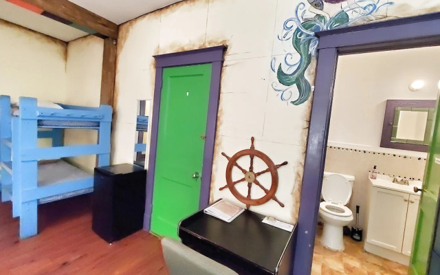 The Pirate Haus Inn