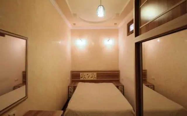 Amiryan Apartment