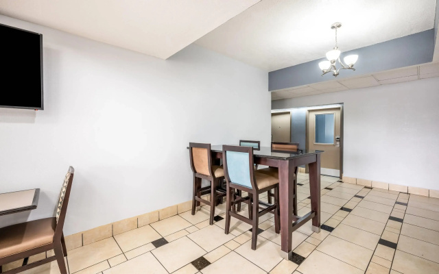 Quality Inn Bulls Gap