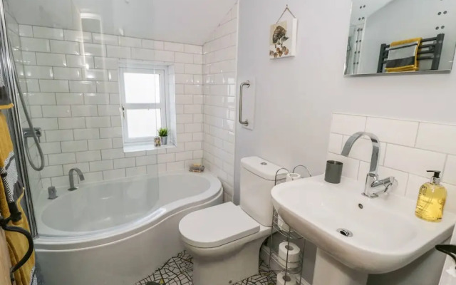 Riverstone Cottage
