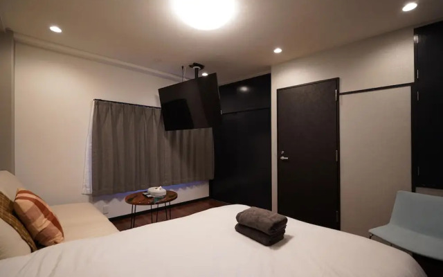 Penthouse 1-bedroom Flat in Hiroo Shibuya