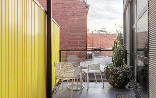 MAC Middle Park by Melbourne Apartment Collection