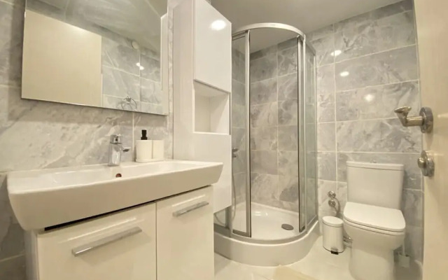 Missafir Modern Flat with Balcony on Bagdat Street