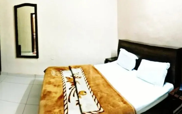 Hotel Aroma Inn