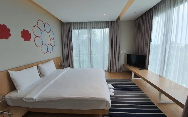 Platinum Hotel