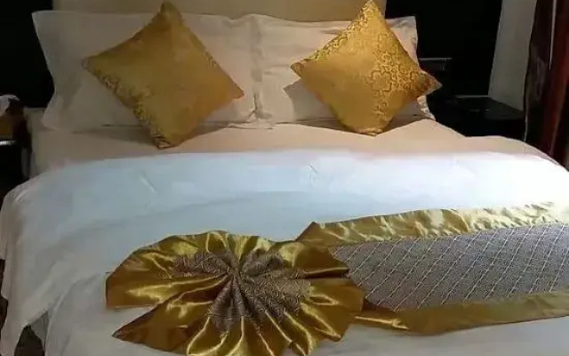 Luodian Chuncheng Hotel