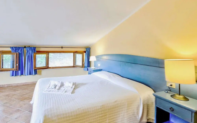 Elegant Villa With Spa in Sorano