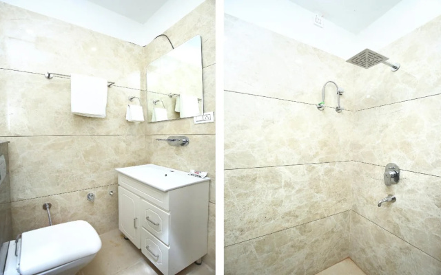 Hotel S7 by OYO Rooms