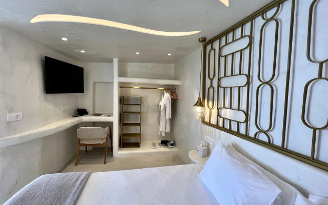 Athina Suites