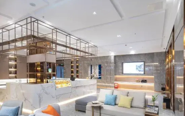 Poltton International Hotel (Huizhou University of economics)