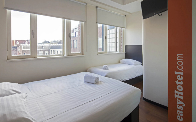 easyHotel The Hague City Centre