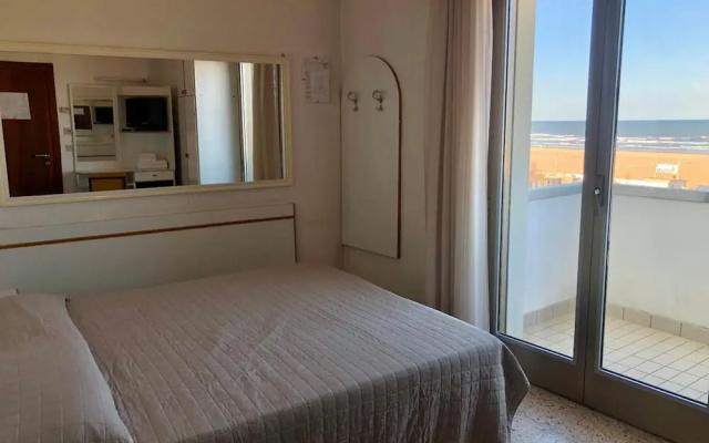 Hotel Columbia Frontemare