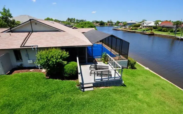 Collingdale House by Vacation Rental Pros