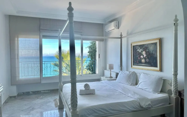 Cliff Apartment With sea View in Sidi Bou Saïd