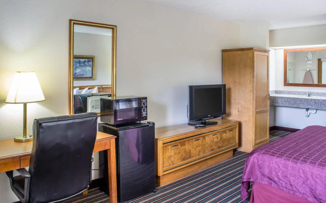 Red Roof Inn Sanford