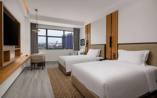Ramada By Wyndham Maoming Dianbai