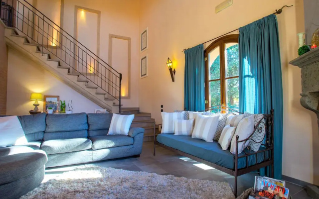 Pleasant Villa in Peccioli With Private Swimming Pool