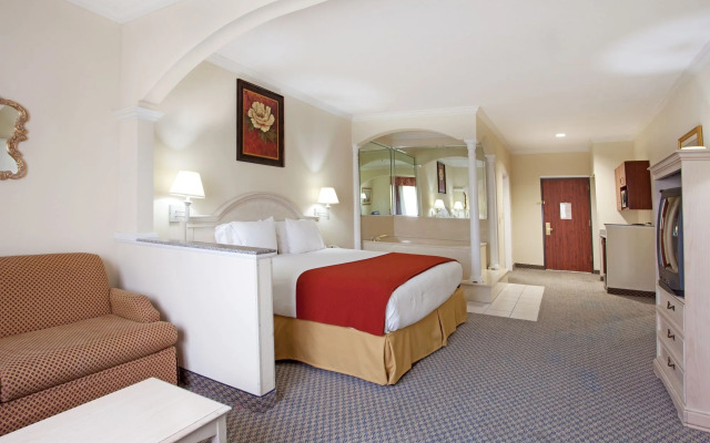 Holiday Inn Express Hotel & Suites Lake Charles by IHG